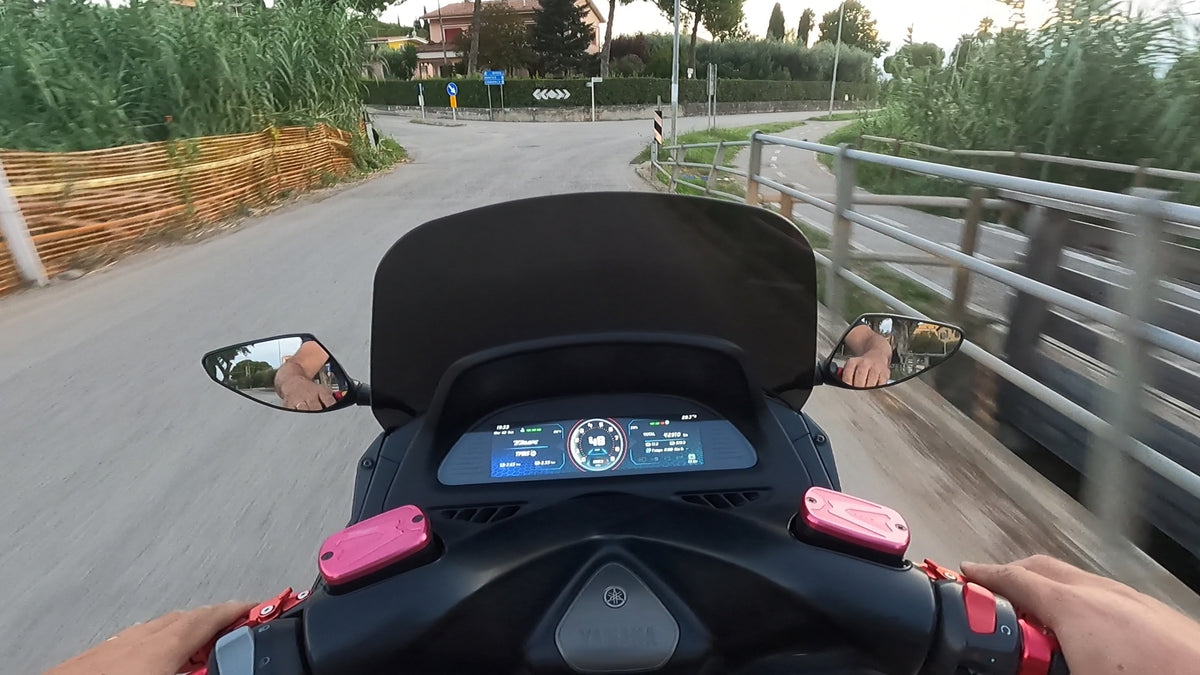 T-DIGIT 500 – Digital Cockpit Plug & Play per Yamaha TMAX 500 (2004–2007)
